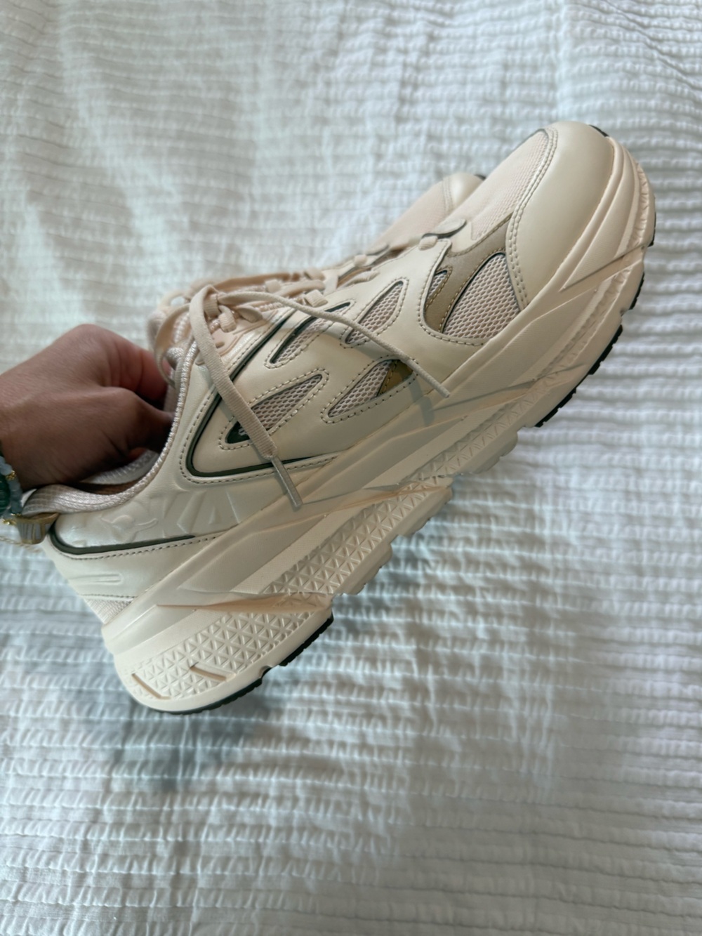 Hoka Clifton Chunky Cream Sneakers unisex NWOT 1040